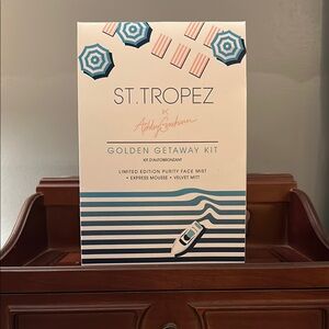 St. Tropez x Ashley Graham Tanning Kit